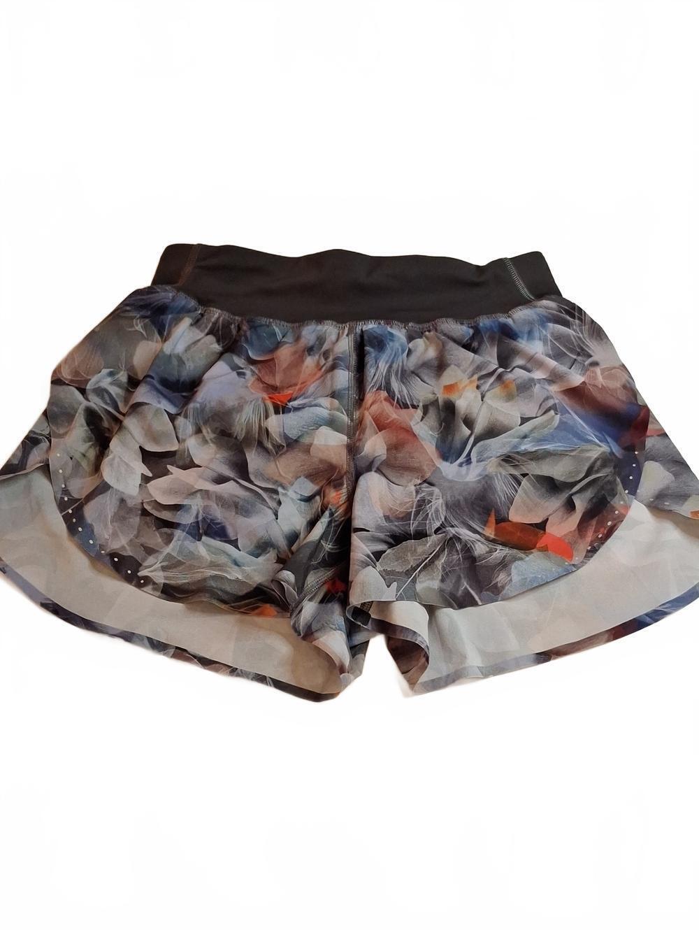 #296 Lululemon Shorts size 4